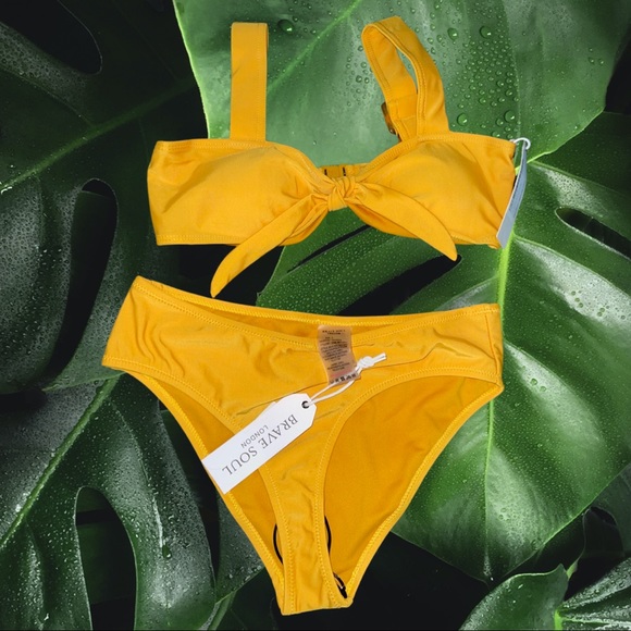 Bikini Set - Picture 5 of 9